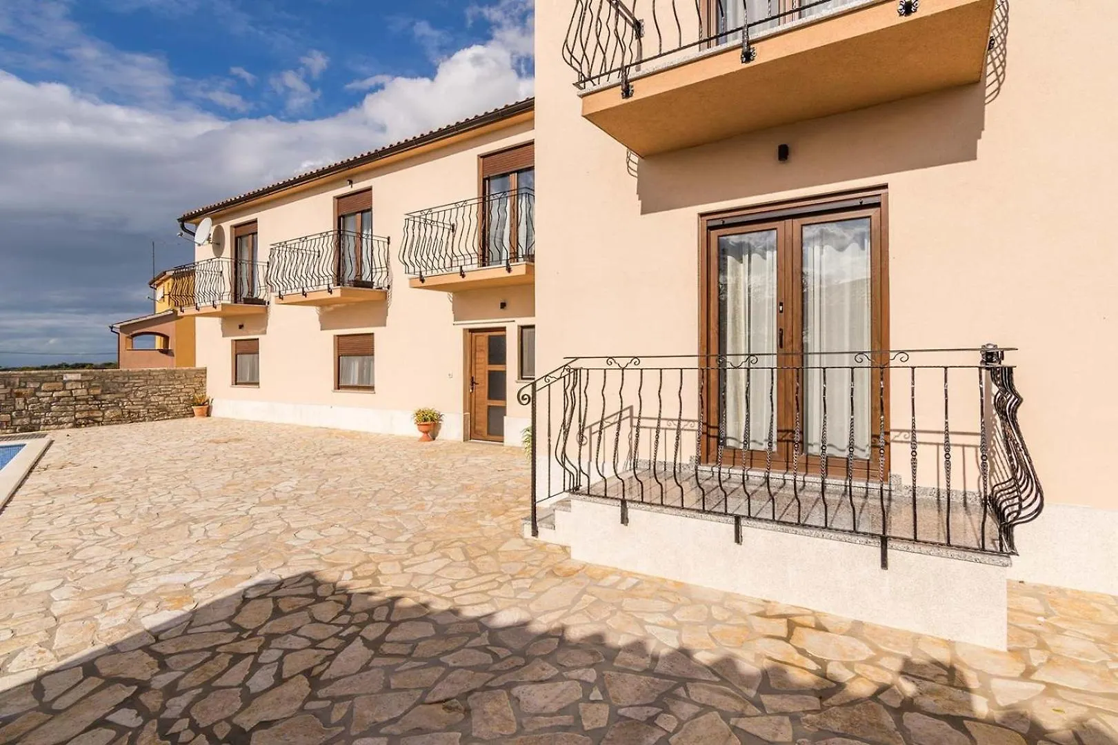 Villa Leonardelli 0*, Galizana Croatia